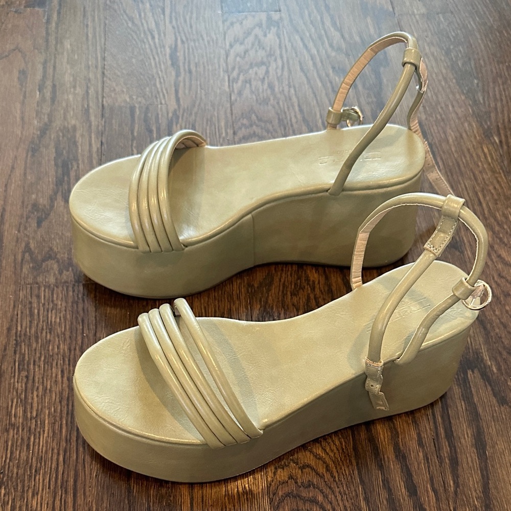 Olive Green Platform Sandals - Picture 3 of 10